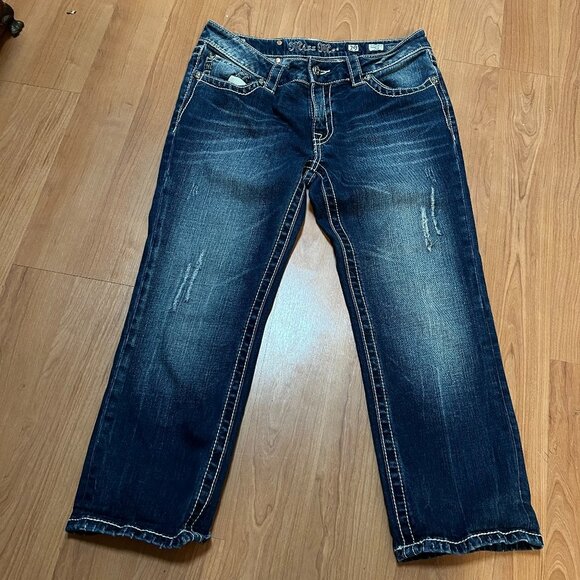 Miss Me JS4009C9 Crop Rhinestone Embellished Detail Jeans Size 29 - Picture 2 of 7